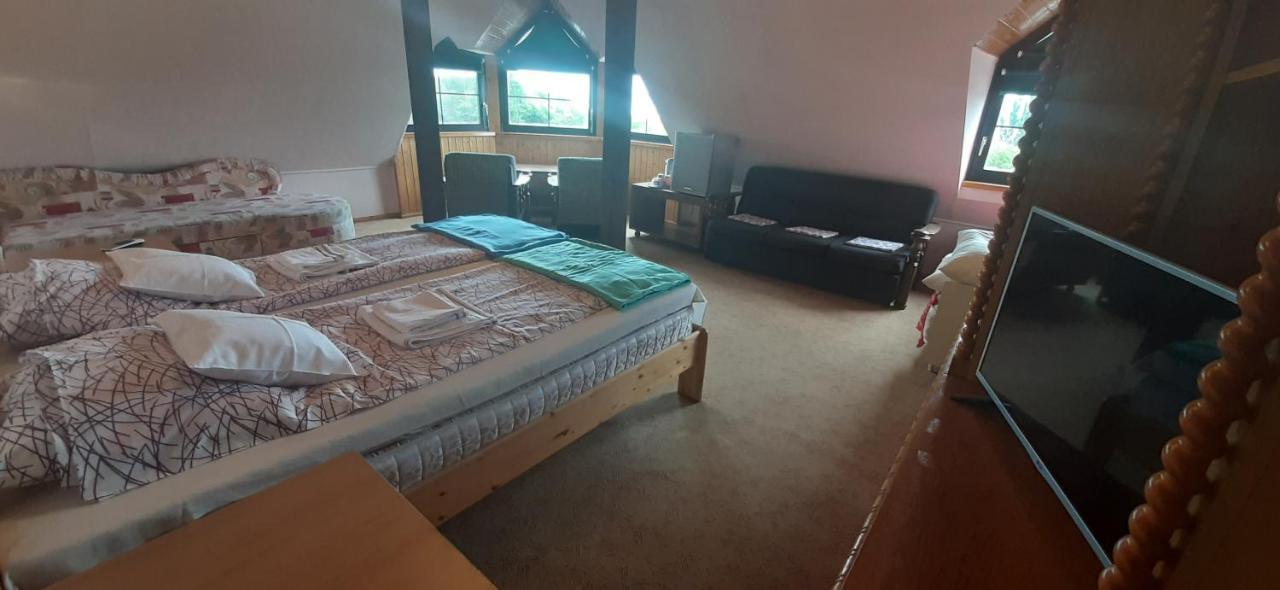 Nagy Vendeghaz Hotel Бадачонтомай Екстериор снимка