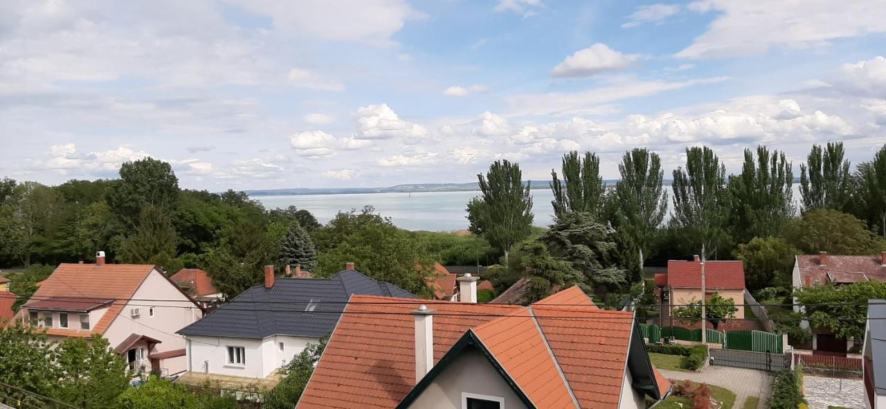 Nagy Vendeghaz Hotel Бадачонтомай Екстериор снимка